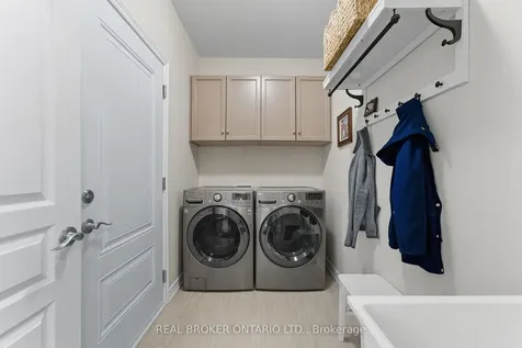 82 Axel Crescent Kanata ON K2V 0K4
