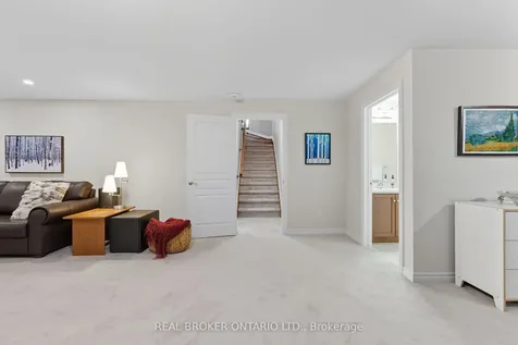82 Axel Crescent Kanata ON K2V 0K4