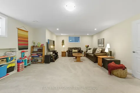 82 Axel Crescent Kanata ON K2V 0K4