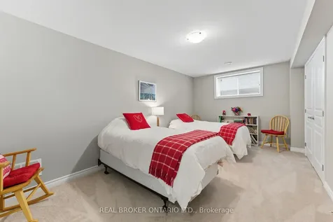 82 Axel Crescent Kanata ON K2V 0K4