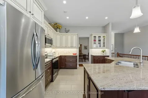 82 Axel Crescent Kanata ON K2V 0K4