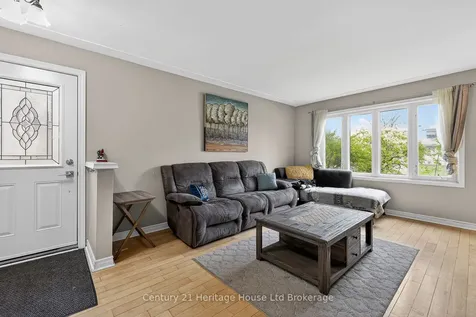 1004 Nesbitt Crescent Woodstock ON N4S 7P1