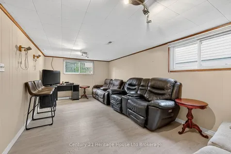 1004 Nesbitt Crescent Woodstock ON N4S 7P1
