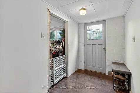 1004 Nesbitt Crescent Woodstock ON N4S 7P1