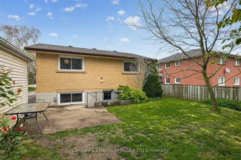 1004 Nesbitt Crescent Woodstock ON N4S 7P1