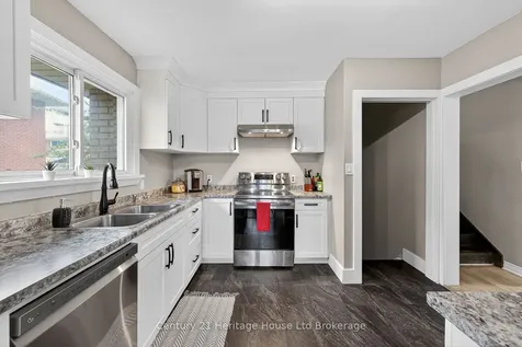 1004 Nesbitt Crescent Woodstock ON N4S 7P1