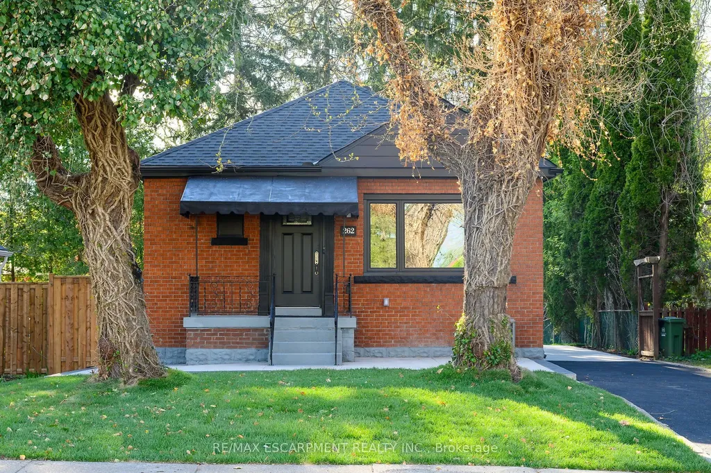 262 Broadway Avenue Hamilton ON L8S 2W8