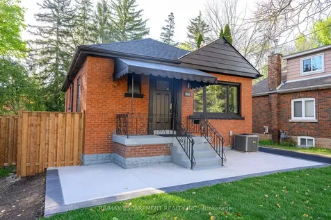 262 Broadway Avenue Hamilton ON L8S 2W8