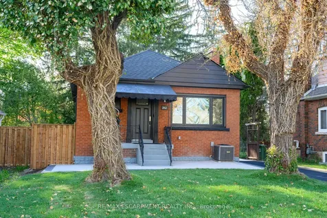 262 Broadway Avenue Hamilton ON L8S 2W8