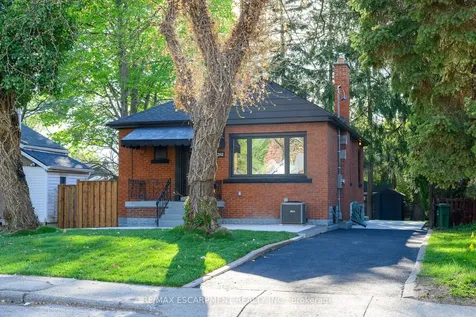 262 Broadway Avenue Hamilton ON L8S 2W8
