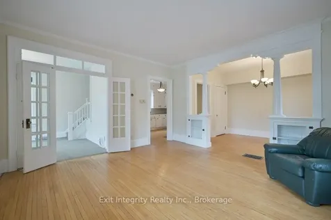 12 Clarence Place Kitchener ON N2H 2L2