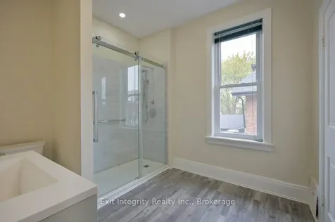12 Clarence Place Kitchener ON N2H 2L2