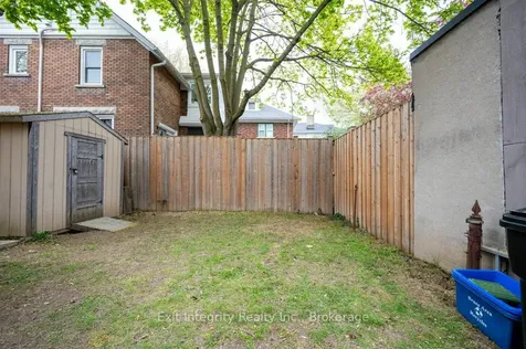 12 Clarence Place Kitchener ON N2H 2L2