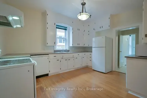 12 Clarence Place Kitchener ON N2H 2L2