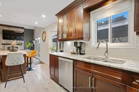 26 Telfer Court Cambridge ON N1T 1G3