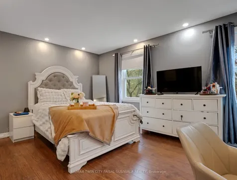 26 Telfer Court Cambridge ON N1T 1G3