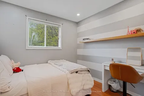 26 Telfer Court Cambridge ON N1T 1G3