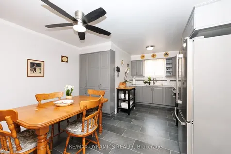 15 Rollins Drive Welland ON L3C 6Z7
