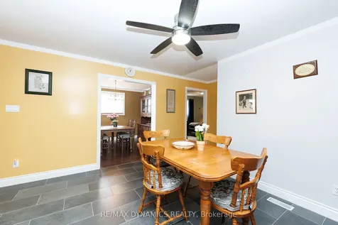 15 Rollins Drive Welland ON L3C 6Z7