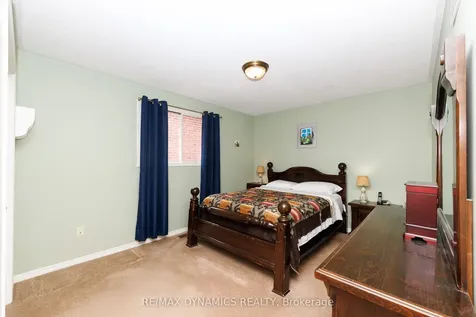 15 Rollins Drive Welland ON L3C 6Z7