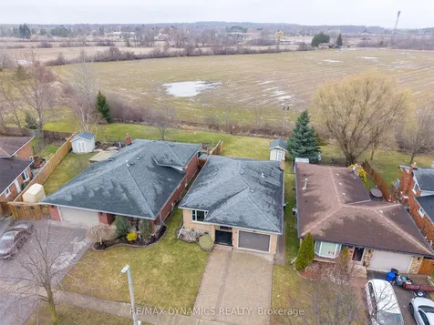15 Rollins Drive Welland ON L3C 6Z7