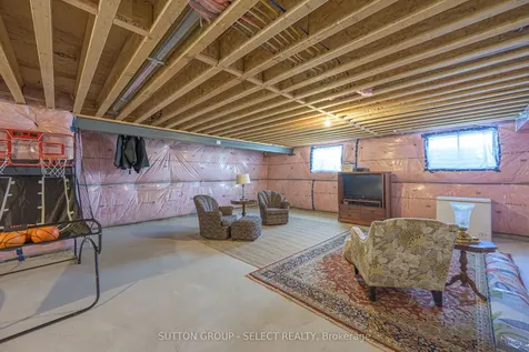 723 Pondhaven Road Strathroy-caradoc ON N0L 1W0
