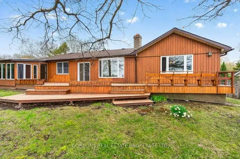 1717 Bay Road Kingston ON K7L 4V1