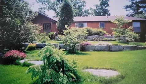 1717 Bay Road Kingston ON K7L 4V1