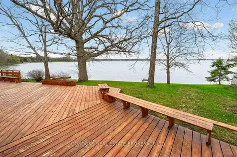 1717 Bay Road Kingston ON K7L 4V1