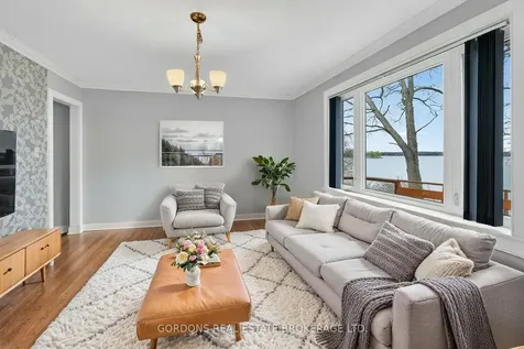 1717 Bay Road Kingston ON K7L 4V1