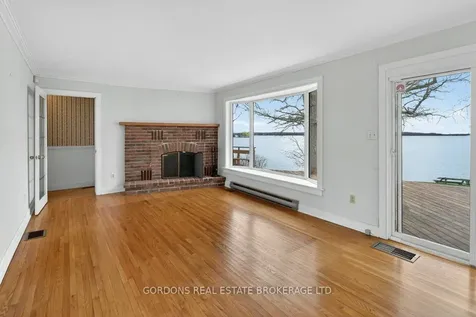 1717 Bay Road Kingston ON K7L 4V1