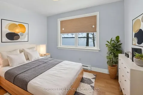 1717 Bay Road Kingston ON K7L 4V1