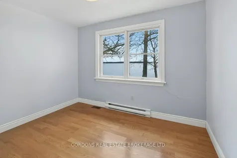 1717 Bay Road Kingston ON K7L 4V1