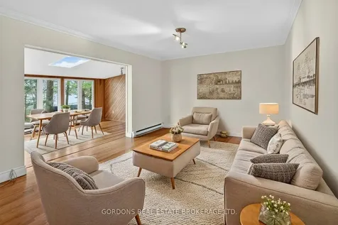 1717 Bay Road Kingston ON K7L 4V1