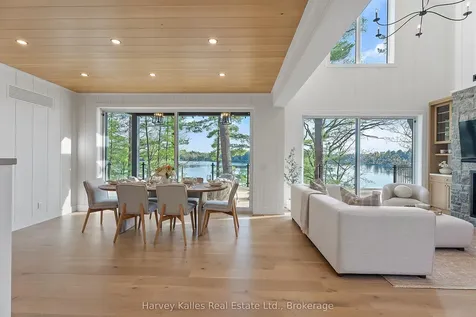 1029 East Rankin Road Muskoka Lakes ON P0B 1J0
