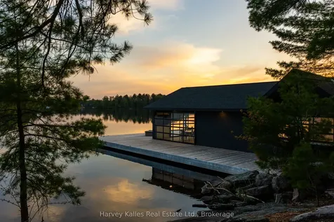 1029 East Rankin Road Muskoka Lakes ON P0B 1J0