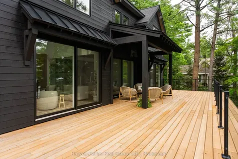 1029 East Rankin Road Muskoka Lakes ON P0B 1J0