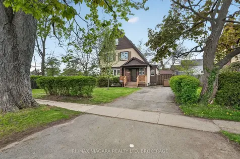 197 Aqueduct Street Welland ON L3C 1C3