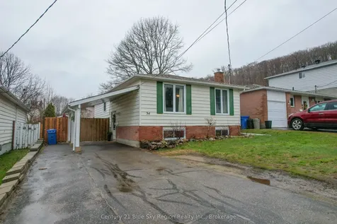 34 Belleview Crescent North Bay ON P1B 8V4