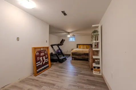 34 Belleview Crescent North Bay ON P1B 8V4
