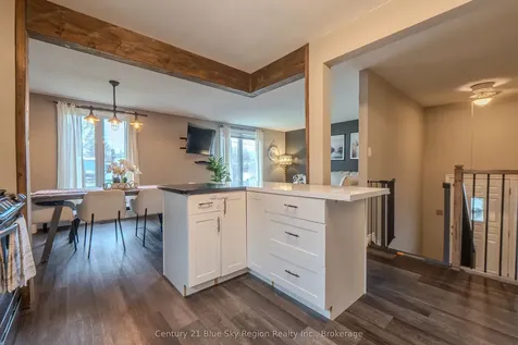 34 Belleview Crescent North Bay ON P1B 8V4