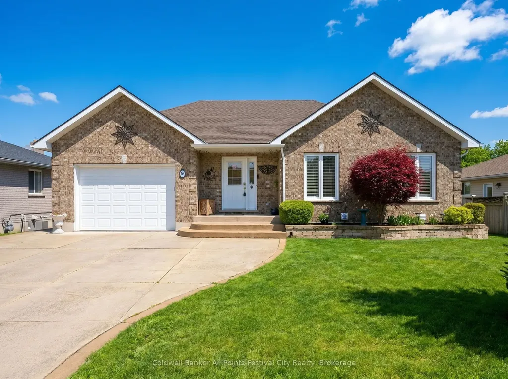 16 Balvina Drive W Goderich ON N7A 4L3