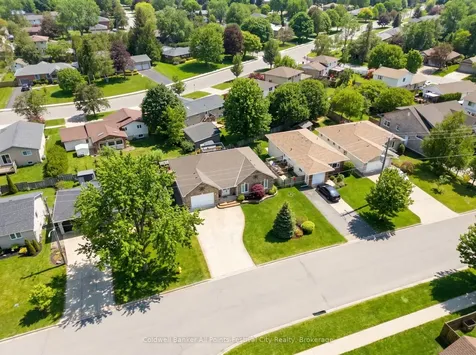16 Balvina Drive W Goderich ON N7A 4L3