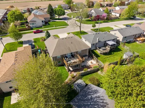 16 Balvina Drive W Goderich ON N7A 4L3
