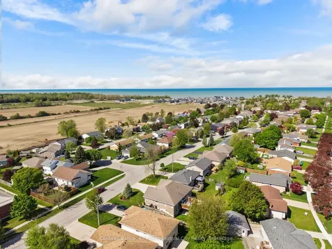 16 Balvina Drive W Goderich ON N7A 4L3
