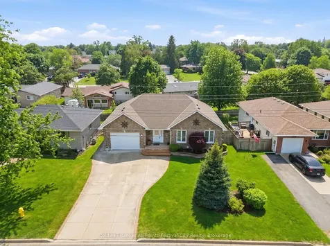 16 Balvina Drive W Goderich ON N7A 4L3