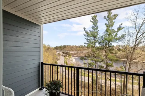 10 Kimberley Avenue Bracebridge ON P1L 0A4