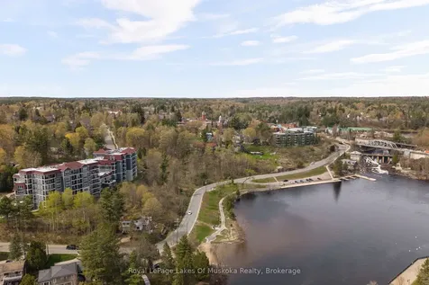 10 Kimberley Avenue Bracebridge ON P1L 0A4