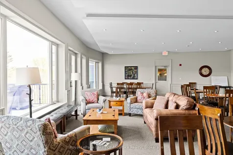 10 Kimberley Avenue Bracebridge ON P1L 0A4