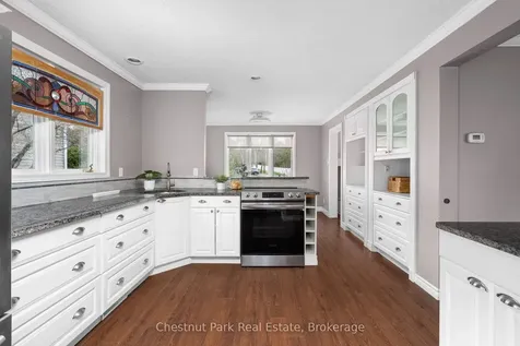 22 Glenwood Drive Huntsville ON P1H 1B6